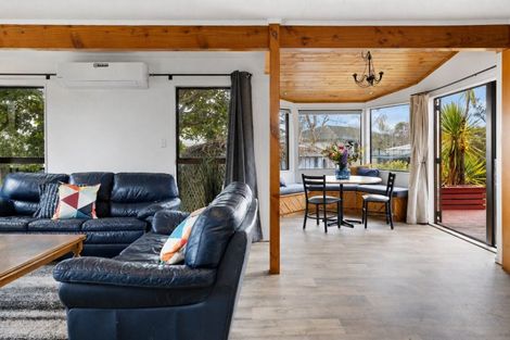 Photo of property in 6 Avon Close, Richmond Heights, Taupo, 3330