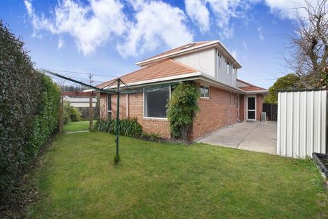 Photo of property in 10 Elmtree Close, Parklands, Christchurch, 8083
