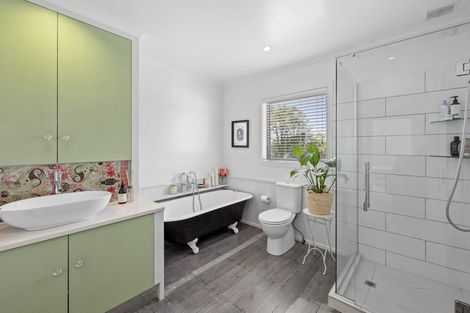 Photo of property in 822 Carrington Road, Hurworth, New Plymouth, 4371