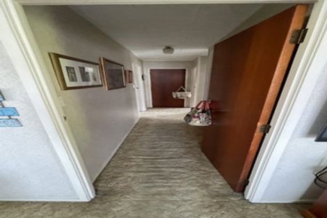 Photo of property in 10 Mildmay Road, Henderson, Auckland, 0610