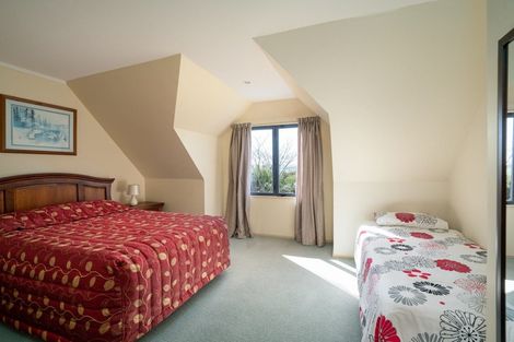 Photo of property in 25 Te Moenga Park, Acacia Bay, Taupo, 3330