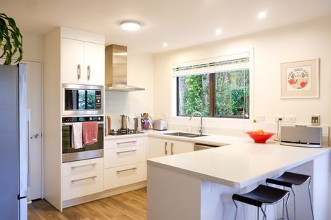 Photo of property in 30 Stanhope Grove, Korokoro, Lower Hutt, 5012