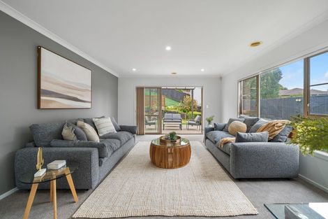 Photo of property in 50 Te Puia Drive, Aotea, Porirua, 5024