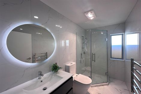 Photo of property in 16 Heihei Street, Papakura, 2110