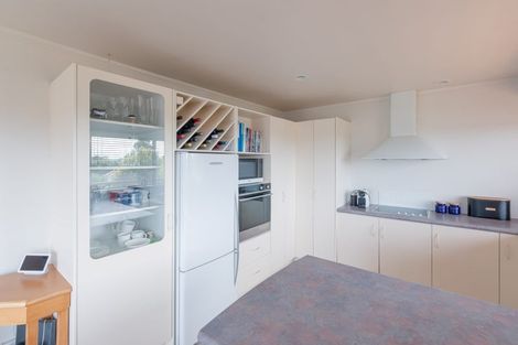 Photo of property in 2/310 Wairau Road, Glenfield, Auckland, 0629