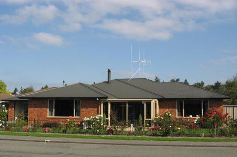 Photo of property in 100 Denmark Street, Temuka, 7920