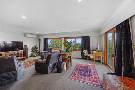 Photo of property in 95 Wallace Road, Mangere Bridge, Auckland, 2022