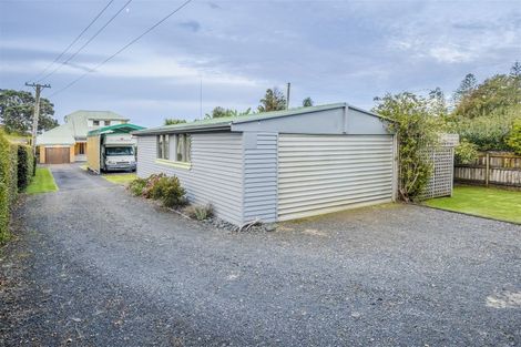 Photo of property in 63 Howard Road, Orere Point, Papakura, 2585
