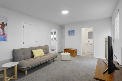 Photo of property in 212 Dyers Pass Road, Cashmere, Christchurch, 8022