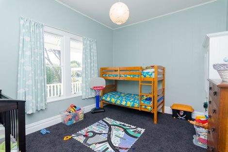 Photo of property in 16 King Street, Carterton, 5713