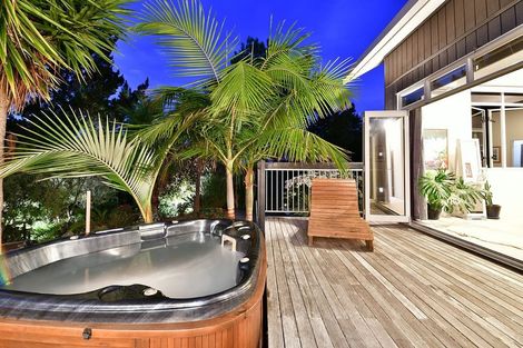 Photo of property in 84a Scott Road, Stanmore Bay, Whangaparaoa, 0932