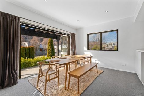 Photo of property in 6 Helms Court, Arrowtown, 9302