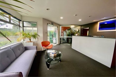Photo of property in 1/108 Lincoln Road, Henderson, Auckland, 0610