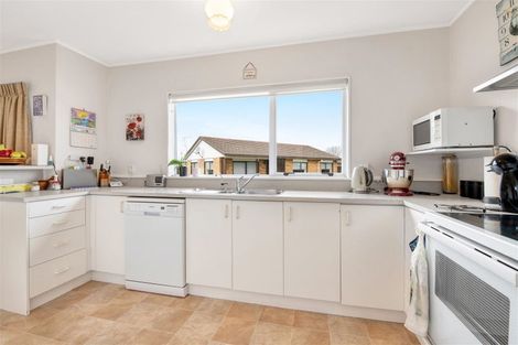 Photo of property in 21 Ruby Place, Orewa, 0931