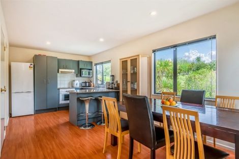 Photo of property in 3/4 Harkin Close, Albany, Auckland, 0632