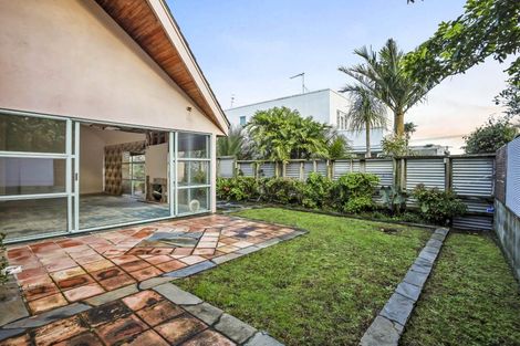 Photo of property in 9b Rawene Avenue, Westmere, Auckland, 1022