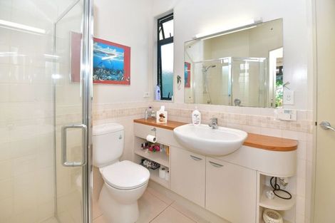 Photo of property in 21 The Crescent, Tindalls Beach, Whangaparaoa, 0930