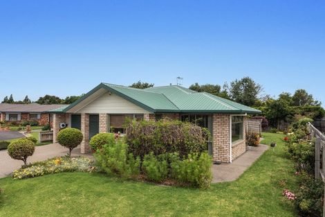 Photo of property in 9 Walnut Grove, Whakatane, 3120