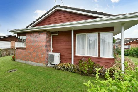 Photo of property in 26 The Grove, Red Beach, 0932
