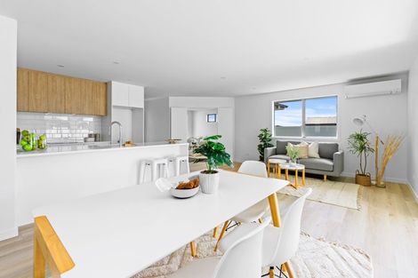 Photo of property in 104 Kaurinui Crescent, One Tree Point, 0118