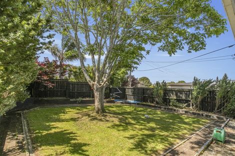 Photo of property in 23 Mcintyre Road, Mangere Bridge, Auckland, 2022