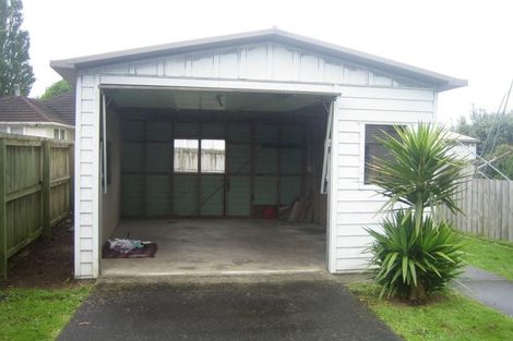 Photo of property in 72a Arimu Road, Papakura, 2110