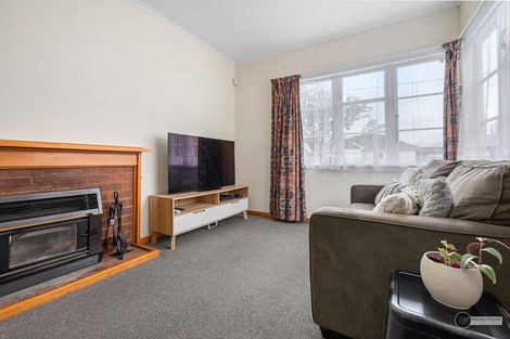 Photo of property in 2 Rumgay Street, Fairfield, Lower Hutt, 5011