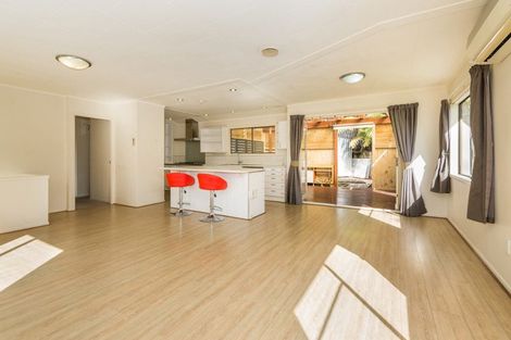 Photo of property in 1/62 Stapleford Crescent, Browns Bay, Auckland, 0630