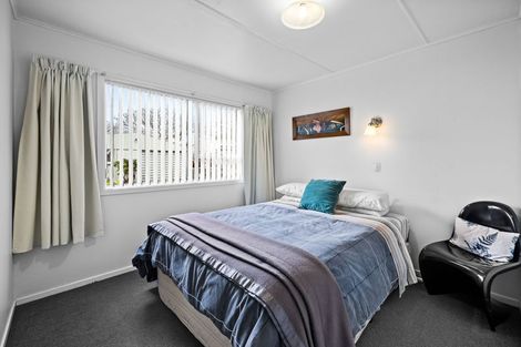 Photo of property in 15 Pukatea Street, Inglewood, 4330