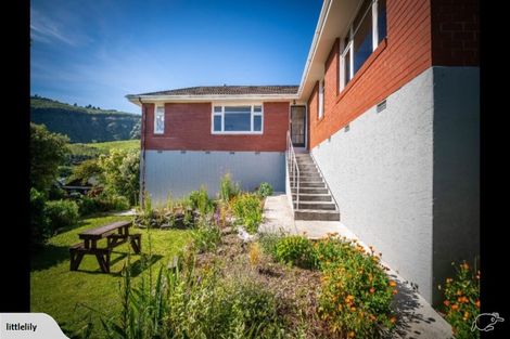 Photo of property in 28 Flinders Road, Heathcote Valley, Christchurch, 8022