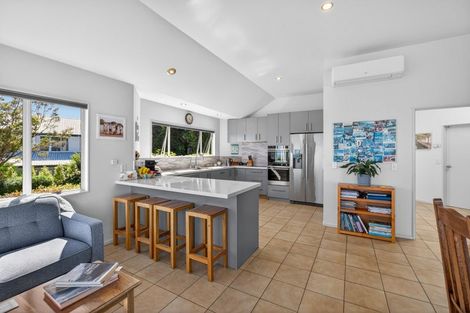 Photo of property in 18 Ledbury Road, Atawhai, Nelson, 7010