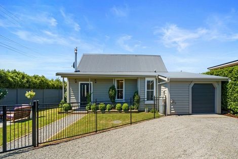 Photo of property in 99 Jellicoe Street, Martinborough, 5711