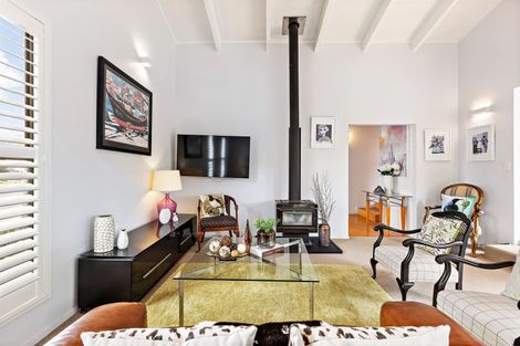 Photo of property in 3 Fielding Crescent, Farm Cove, Auckland, 2012