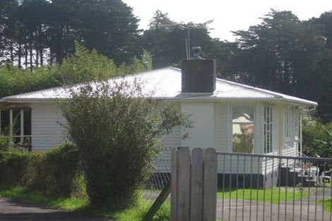 Photo of property in 5 Serjeant Street, Henderson, Auckland, 0612