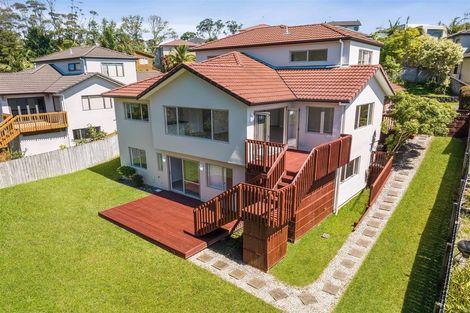 Photo of property in 14 Spoonbill Place, Unsworth Heights, Auckland, 0632