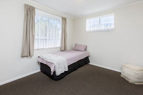 Photo of property in 34 Blueberry Grove, Timberlea, Upper Hutt, 5018