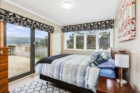 Photo of property in 14 Stevens Crescent, Ranui, Porirua, 5024