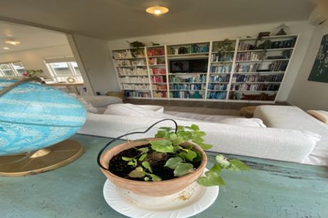 Photo of property in 10a Hatton Road, Orewa, 0931