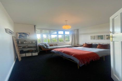 Photo of property in 10 Dyers Pass Road, Cashmere, Christchurch, 8022