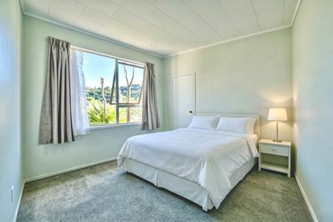 Photo of property in 13 Spinella Drive, Bayview, Auckland, 0629