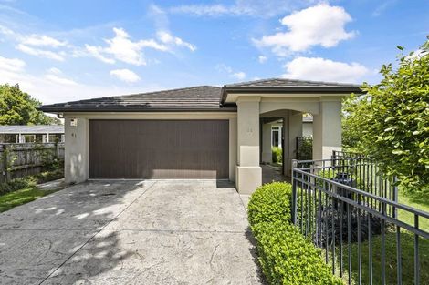 Photo of property in 61 Bowen Street, Cambridge, 3434