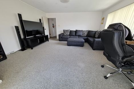 Photo of property in 1/9 Delamare Court, Sunnynook, Auckland, 0632