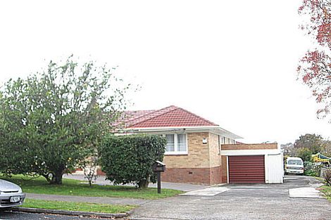 Photo of property in 176a Pigeon Mountain Road, Half Moon Bay, Auckland, 2012