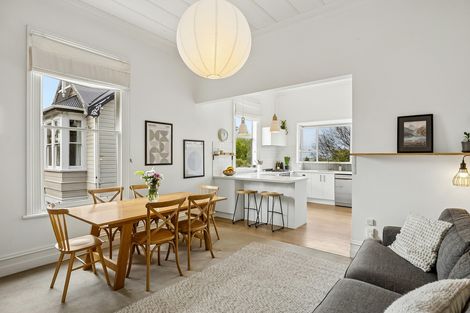 Photo of property in 10 Kilgour Street, Roslyn, Dunedin, 9010