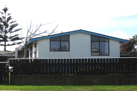 Photo of property in 62 Hinau Street, Castlecliff, Whanganui, 4501