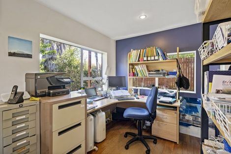 Photo of property in 8 Faulkner Road, Northcote Point, Auckland, 0627