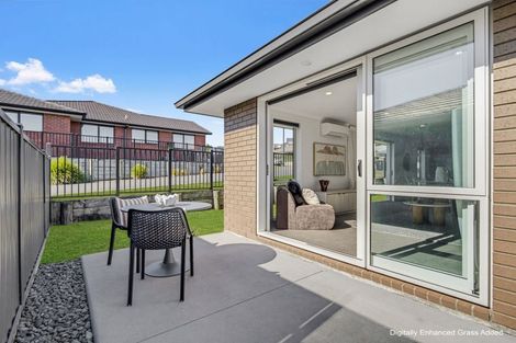 Photo of property in 18 Watene Way, Welcome Bay, Tauranga, 3112