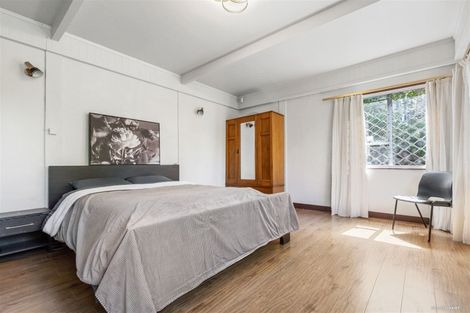 Photo of property in 7 Noeleen Street, Glenfield, Auckland, 0629