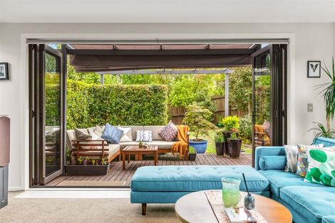 Photo of property in 16a Wharf Road, Te Atatu Peninsula, Auckland, 0610