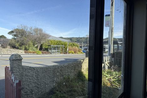 Photo of property in 21 Helston Road, Johnsonville, Wellington, 6037